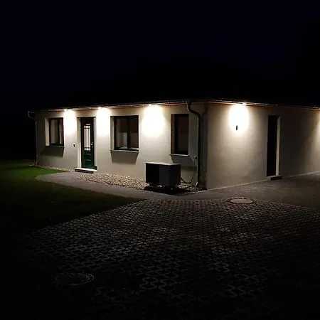 Ferienhaus Monchbusch Nahe Plauer * Alt Schwerin